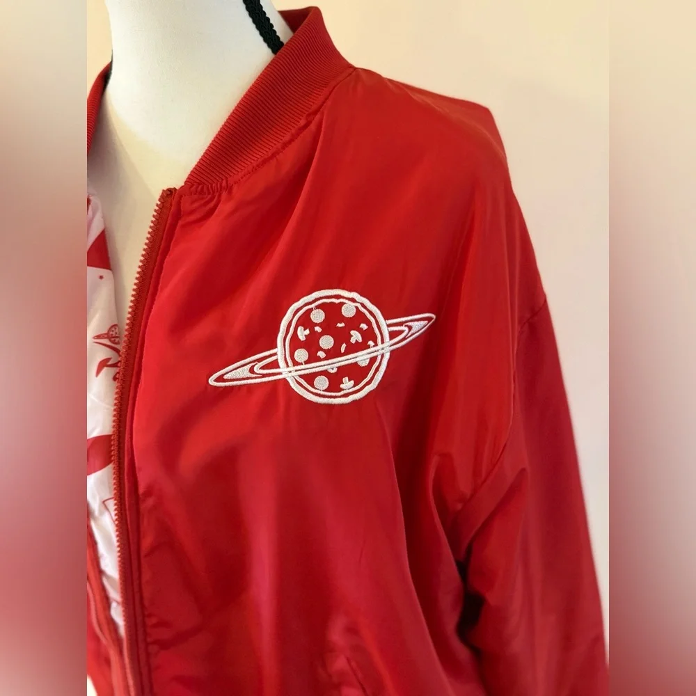 Disney / Pixar - Toy Story, Pizza Planet Jacket - Picture 2 of 9